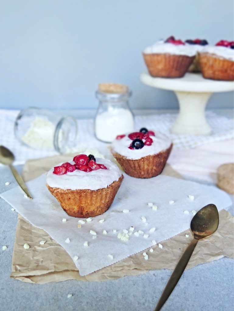 Paleo Vanilla & Berry Cupcake Recipe