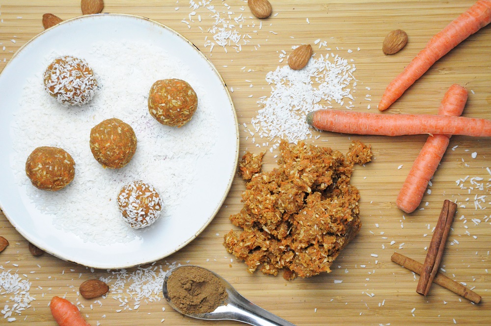 Raw Paleo Carrot Cake Balls Recipe
