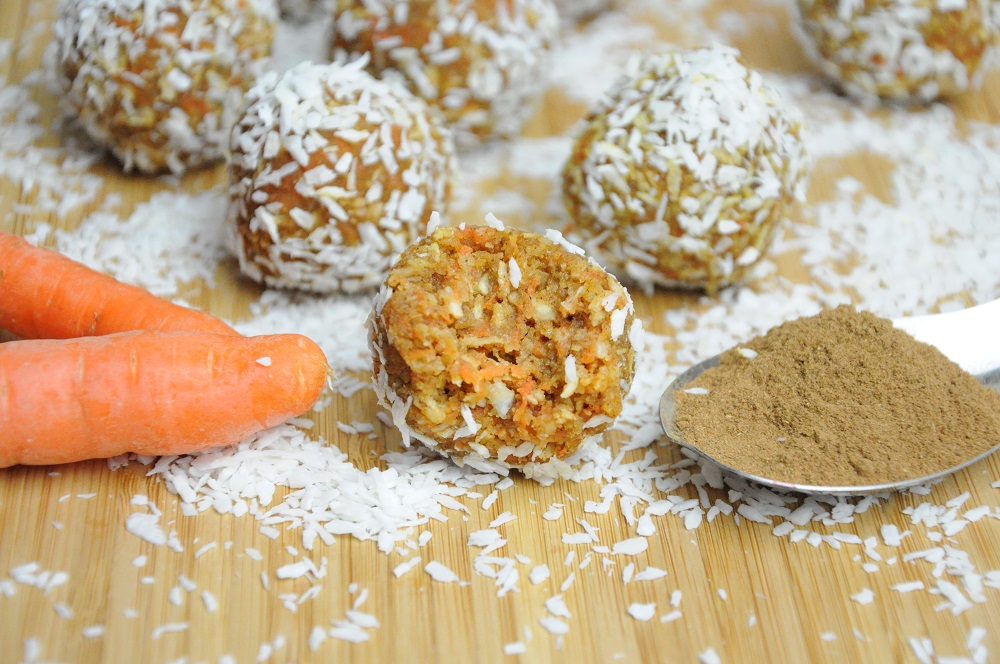 Raw Vegan Paleo Carrot Cake Balls Recipe
