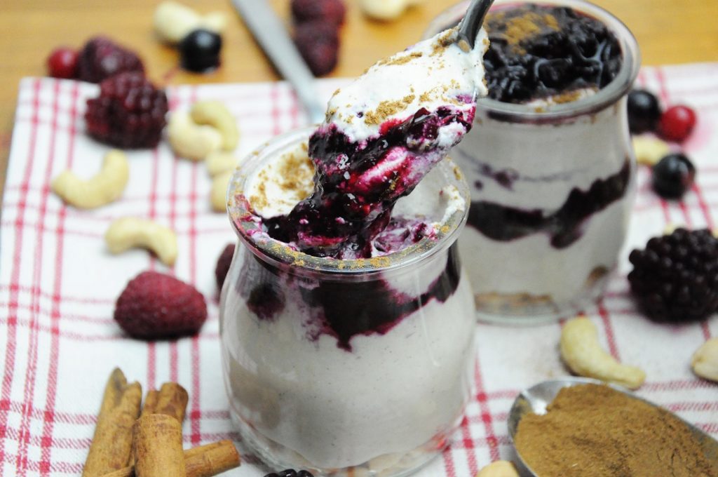 Paleo Berry Cheesecake Parfait